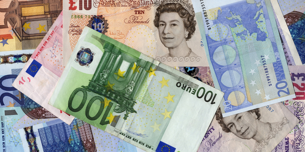 The risks to society in a move towards a cashless world