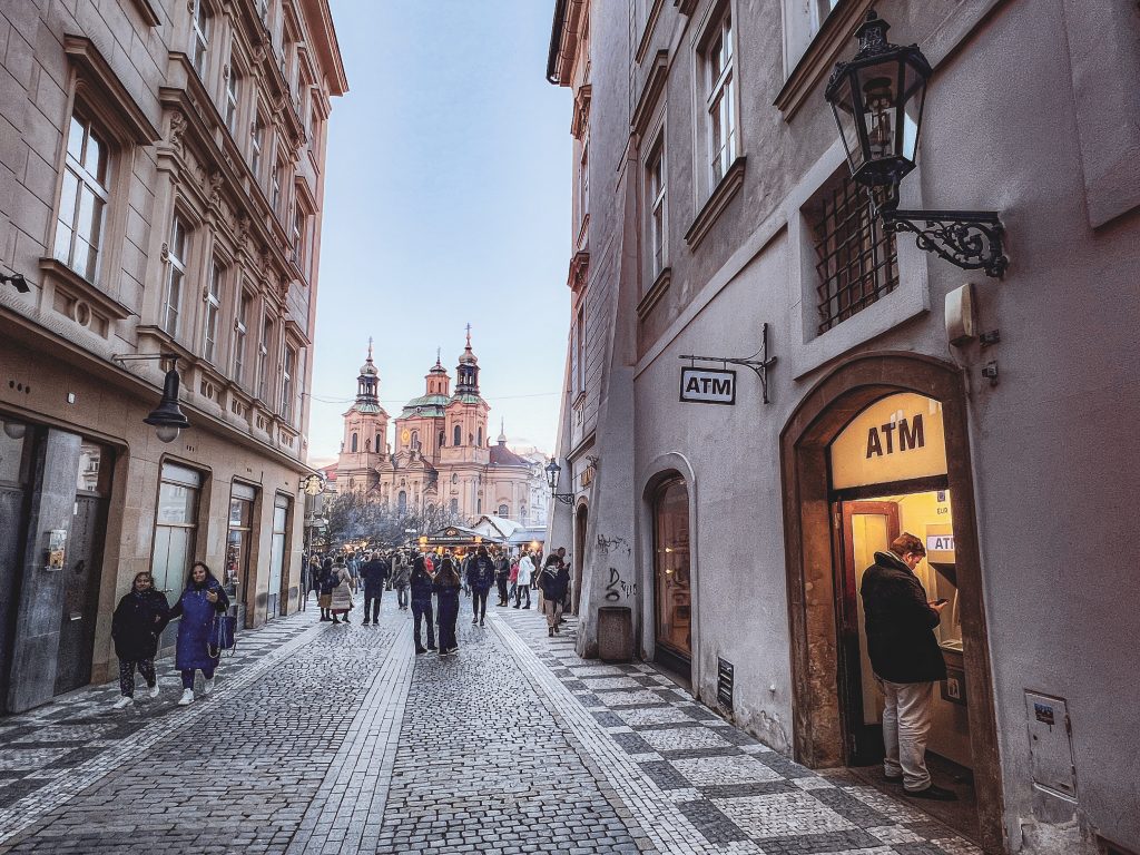 Facts Over Fiction: How Euronet Ensures Fair Access to Cash